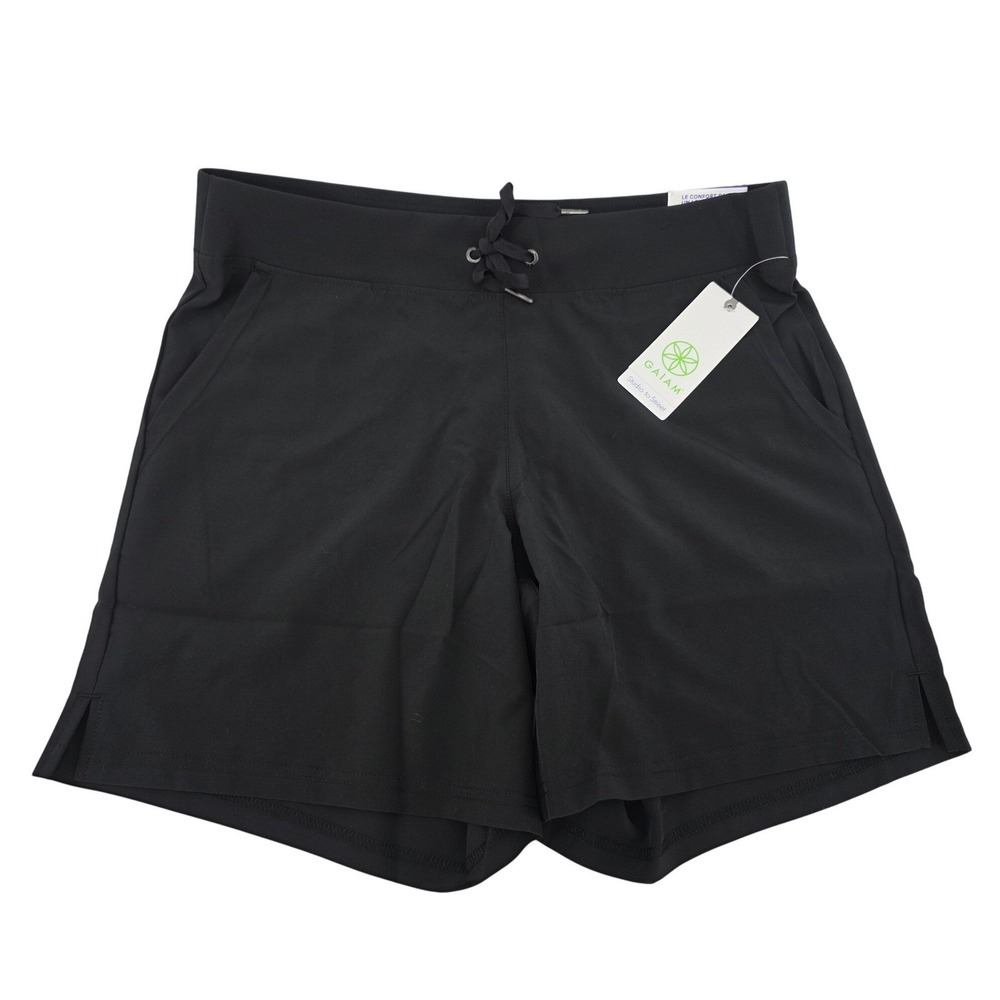 NWT Gaiam Womens Black Shorts Size Large Pull-On 7" Inseam Pockets Lightweight